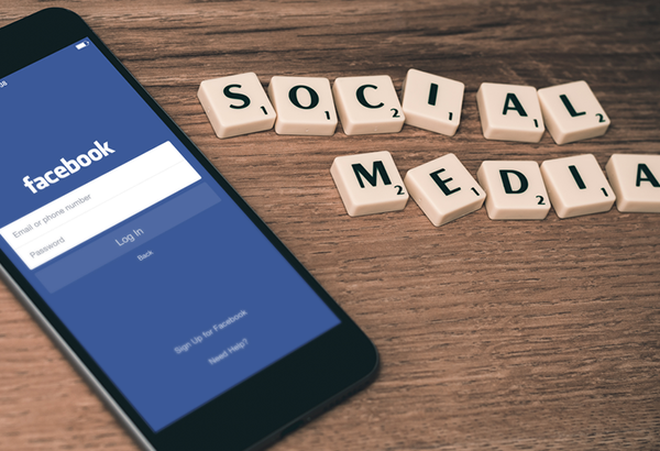 social media - investglass na Facebooku